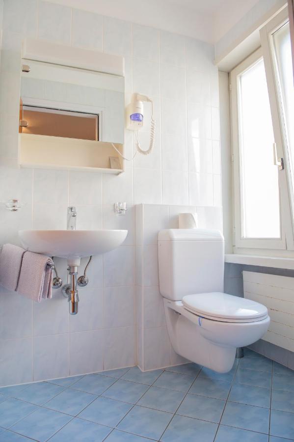 Garni Moderno Hotel Bellinzona Ngoại thất bức ảnh