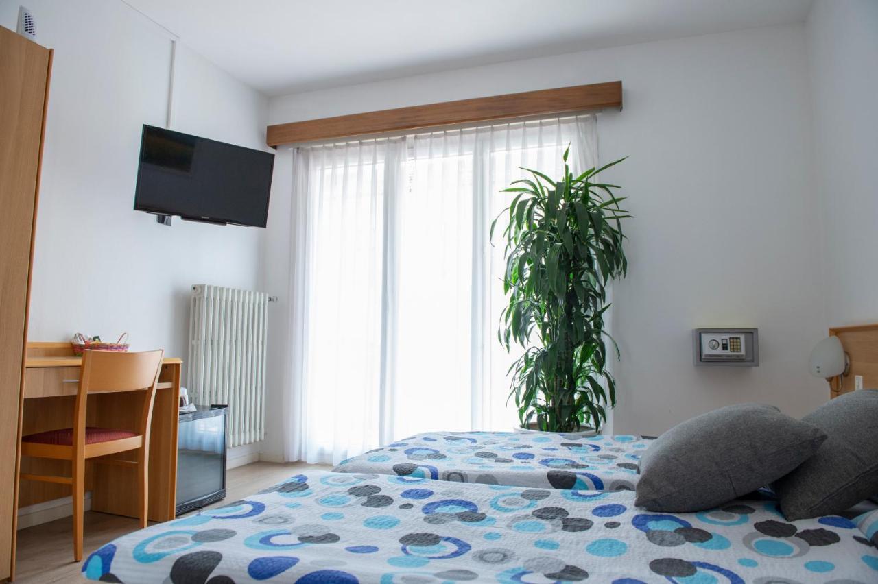 Garni Moderno Hotel Bellinzona Ngoại thất bức ảnh