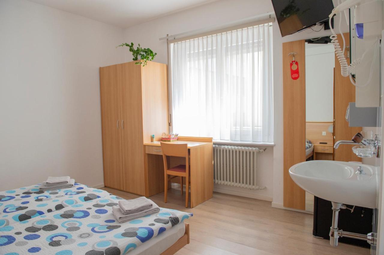 Garni Moderno Hotel Bellinzona Ngoại thất bức ảnh