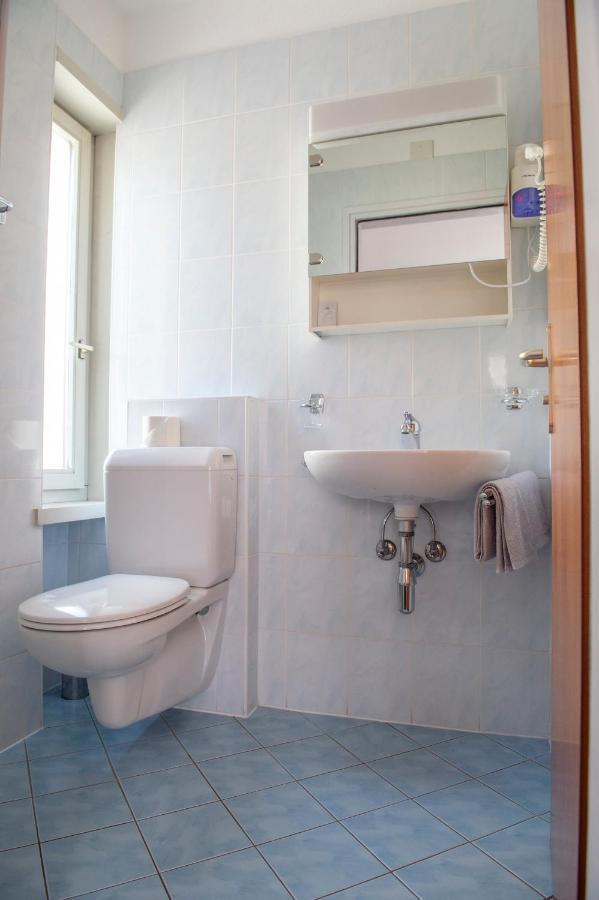 Garni Moderno Hotel Bellinzona Ngoại thất bức ảnh