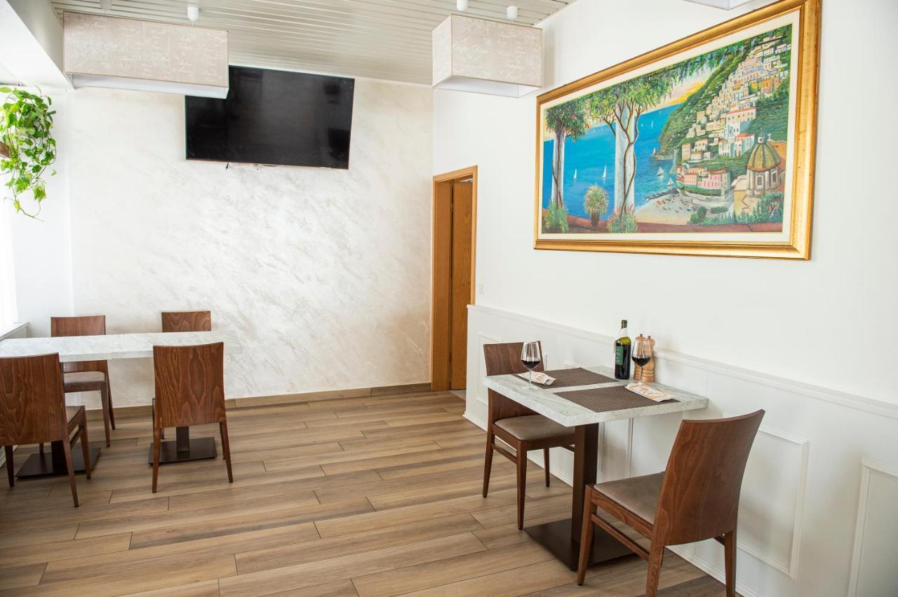 Garni Moderno Hotel Bellinzona Ngoại thất bức ảnh