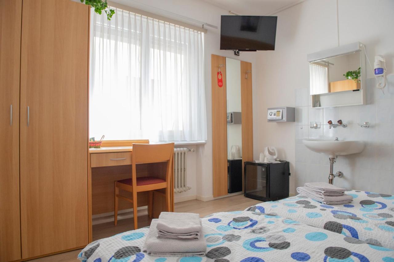 Garni Moderno Hotel Bellinzona Ngoại thất bức ảnh
