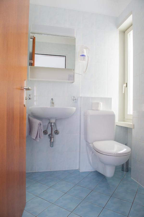 Garni Moderno Hotel Bellinzona Ngoại thất bức ảnh